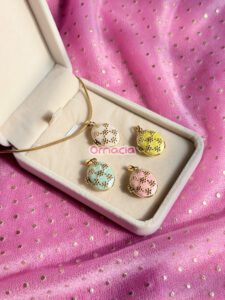 Polka Square thumbnail