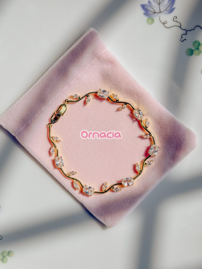 White Gold Tulip Bracelet