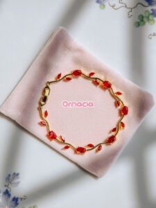 Red Gold Tulip Bracelet thumbnail