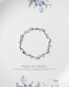 White Platinum Tulip Bracelet thumbnail