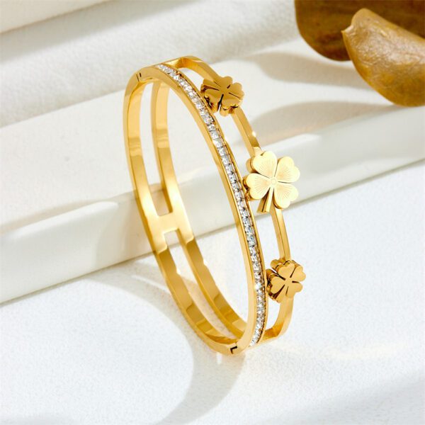 Bloom love