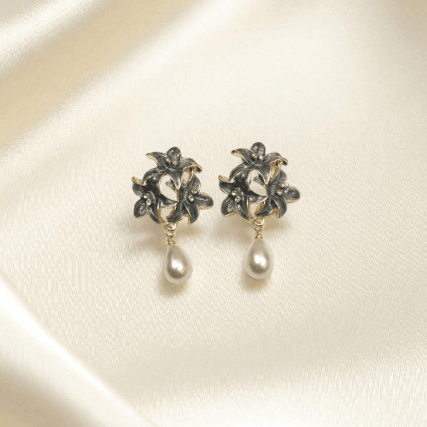 Slate Floral Pearls