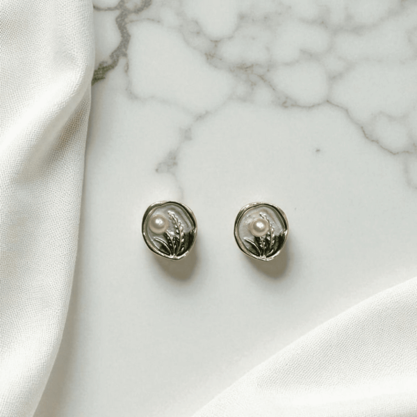 Whispering Willow Studs