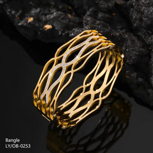 Wavy Diamond