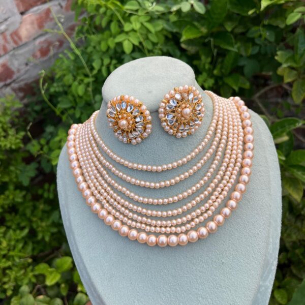 Pearl Paradise Cream Charm